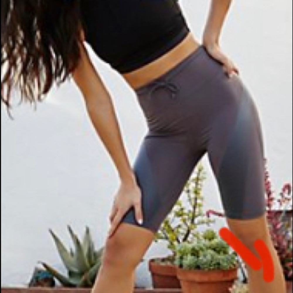 MOVING SALE - Free People Movement Tap Back Gray biker short